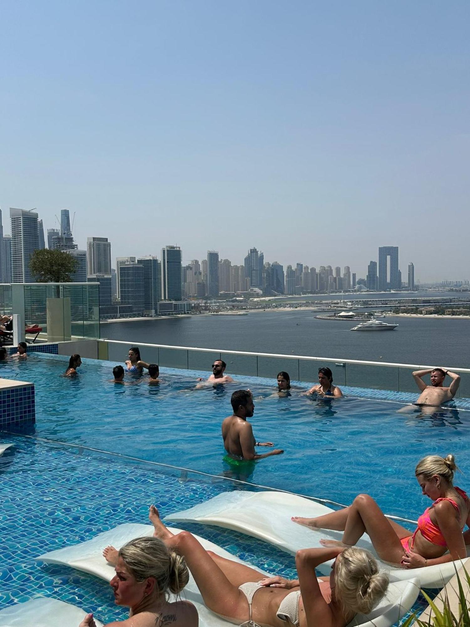7 Palm Jumeirah Dubai Exterior photo