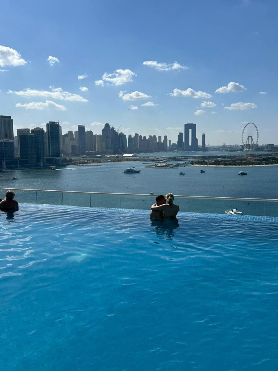 7 Palm Jumeirah Dubai Exterior photo